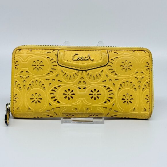 Coach Ashley Lace Leather Wallet - Picture 1 of 5